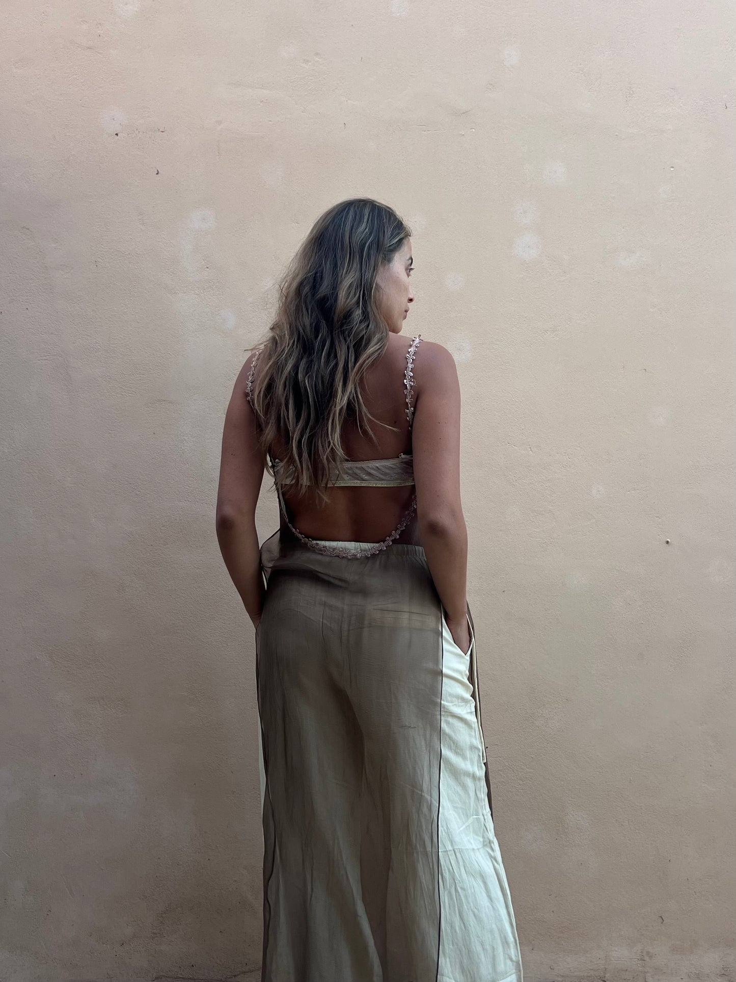 Isis Dress U-Neck