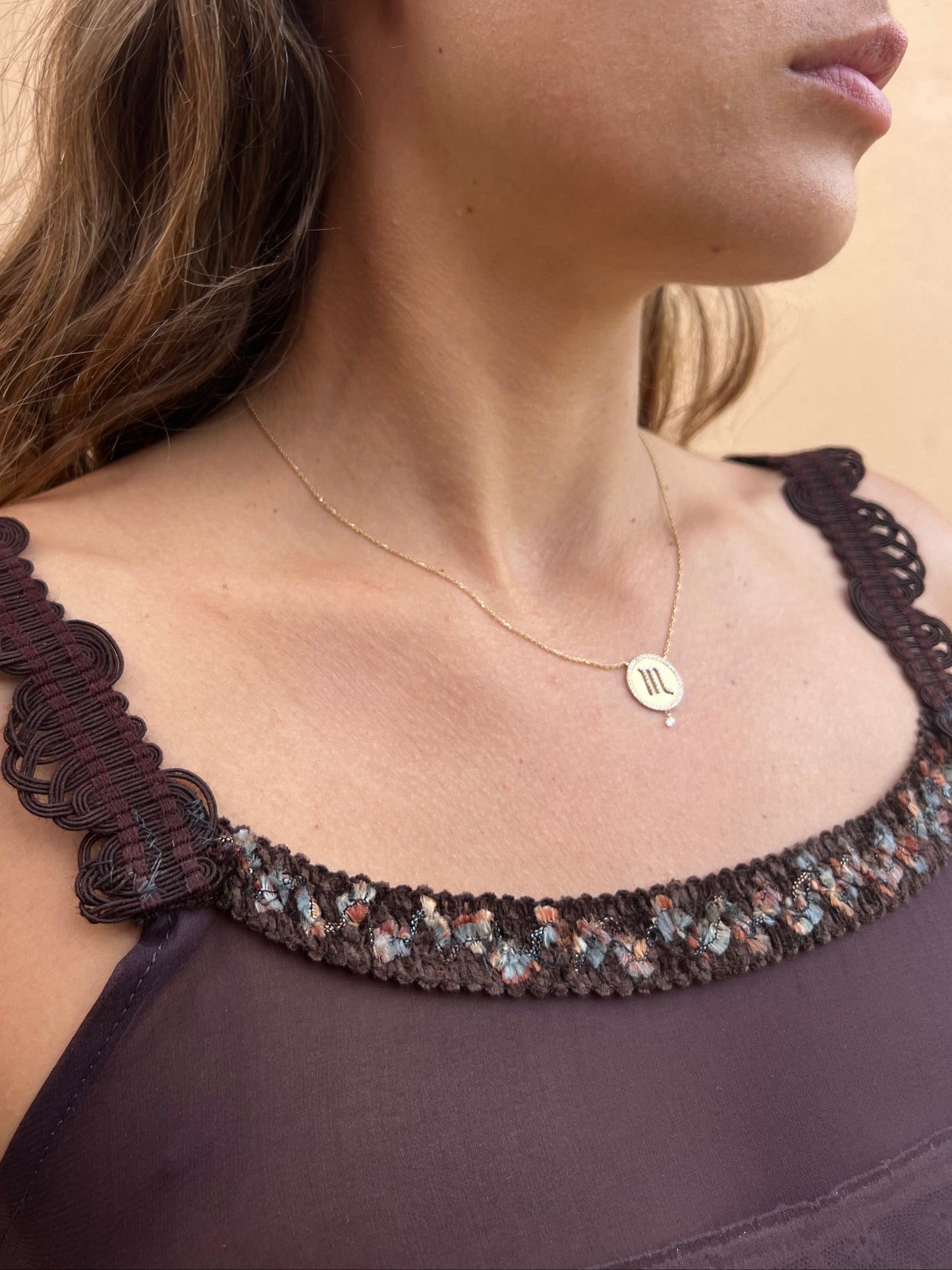 Isis Dress U-Neck