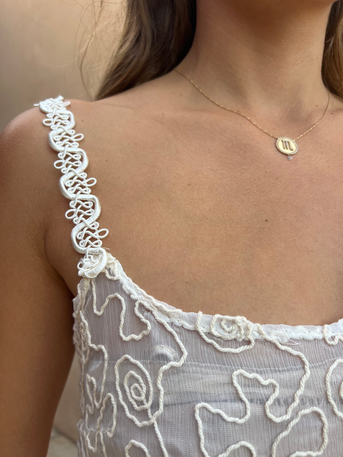 Isis Dress U-Neck