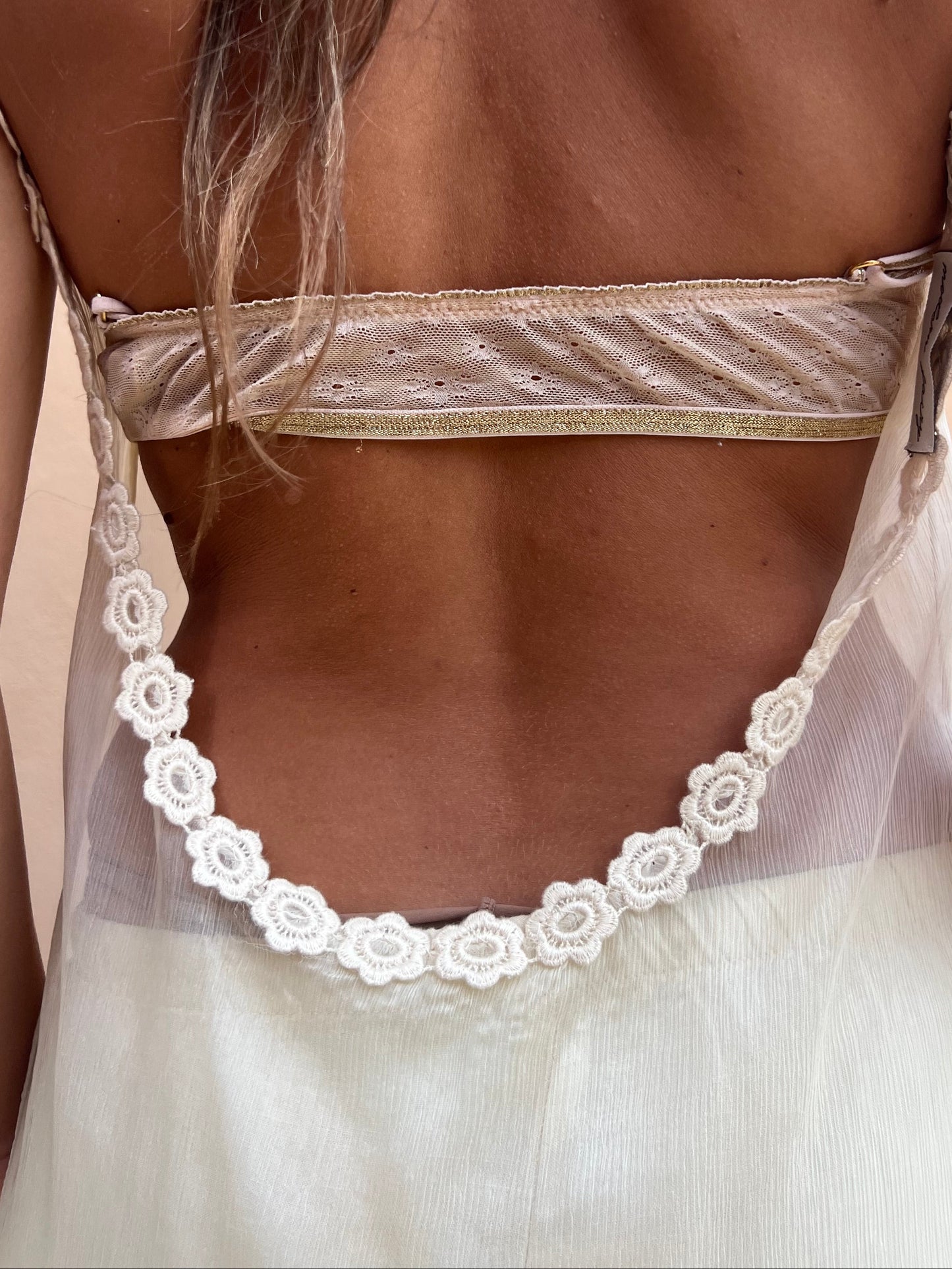 Isis Dress U-Neck